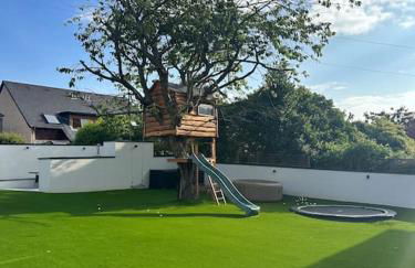 Beautiful family home with golf - Foto 2