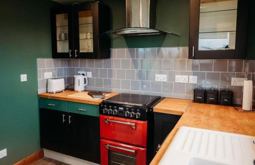 Woodpecker Lodge- A Pet Friendly Rural Retreat - Photo 18