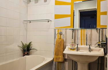 The Ferns - Modern Apartment With Parking & Shared Garden - Foto 29