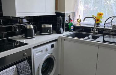 Modern Beautiful Gated Two Bed Apartment - Foto 20