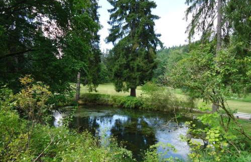 Cozy Garden Retreat Malemort - Foto 35