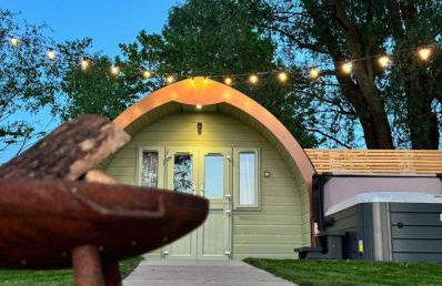 5 Chestnut Bay Lakeside Hideaway - Photo 1