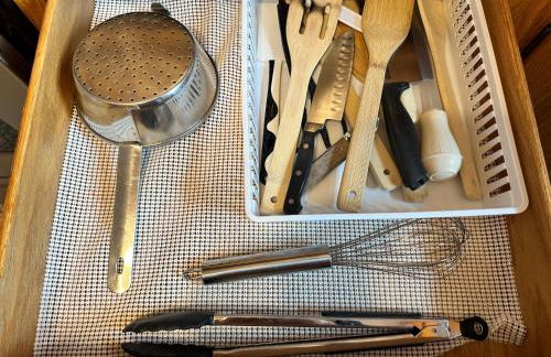 Entire Private 3 Bedrooms 1 Bathroom Single House with Fenced Garden - Photo 29