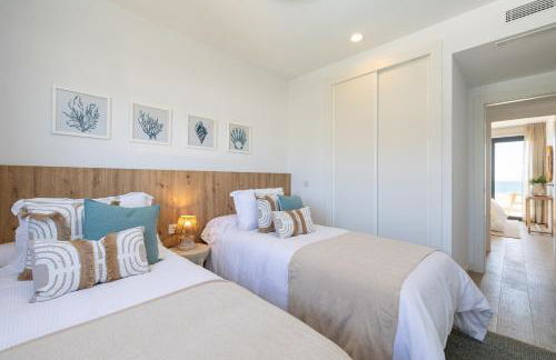 Luxury Penthouse Duplex ONE80 by AORA STAY - Photo 35