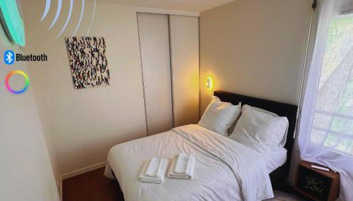 Les Agnettes - Paris Metro - Wifi - Parking - Tout équipé - Foto 2