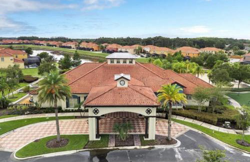 Family Nest 4-Bedroom Home Near Disney World - Photo 66