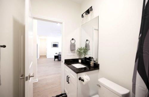 5 Min to Downtown - 12 to Elon - Deck - Wi-Fi - Foto 41