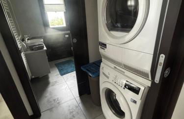 Modern Apartment with Balcony 2 Bedrooms & 2 Bathrooms near Cremona Fair - Photo 7