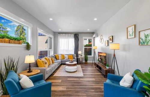 Modern Fortress w with 4 Decks AC in all rooms Gym - Foto 2