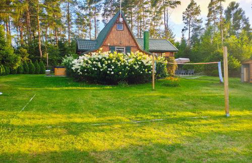 Chatka Baby Jagi - Domek z balią i kominkiem w lesie pośród jezior - Foto 1