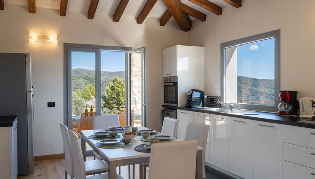 Kitchen / Dining Room
