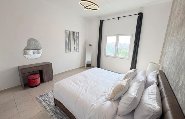 Cosmos Living Discovery Gardens Sleeps 4 - Photo 5