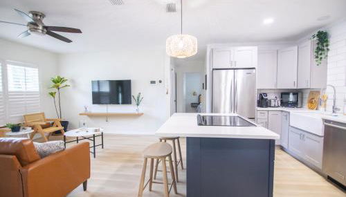 CasaHelena Poolside Paradise,Heated Pool,5min to Beach,IRB Clearwater,BBQ - Foto 2