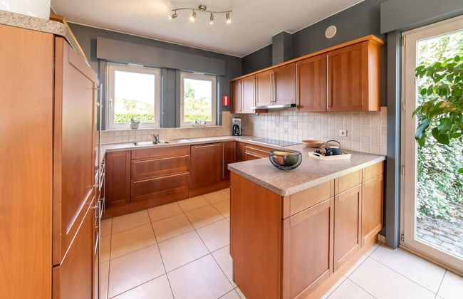 Detached House with Sauna & Hot Tub near Ski Resort & Nature Park - Foto 11