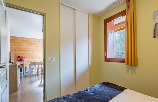 Modern Studio With a Dishwasher in the Center of Vaujany - Photo 1