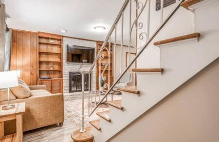 Minutes from the Airport - Wonderful Warrington - Photo 48