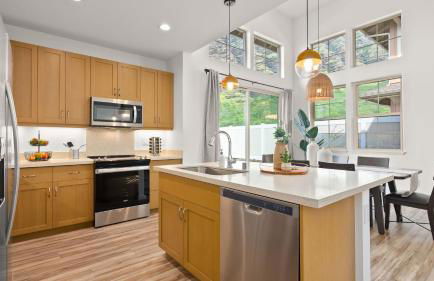 Sleeps 16 2 Homes Ocean Views Shared Pool Gym Near the Beach AvantStay - Foto 8