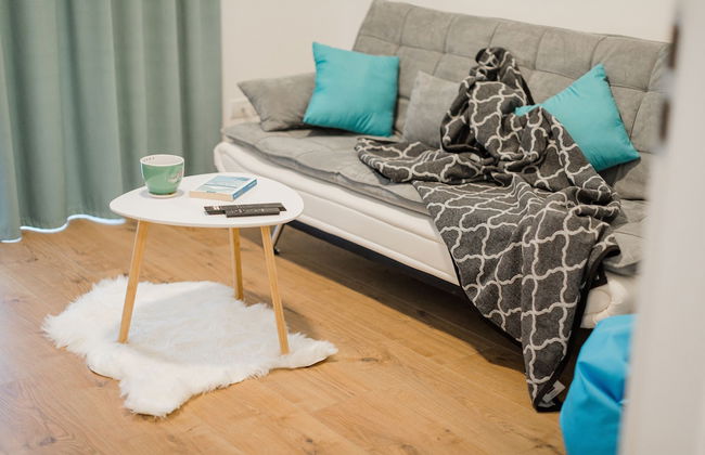 Essenza Charming Two BedRoom Apartment - Photo 14