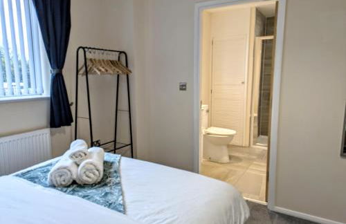 Tempting Telford 4 bed house - Photo 14