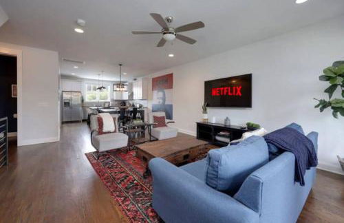 WeHo Nashville Home, Geodis Park, Private Movie Theater! 10min to Broadway! Sleeps 10! - Foto 1