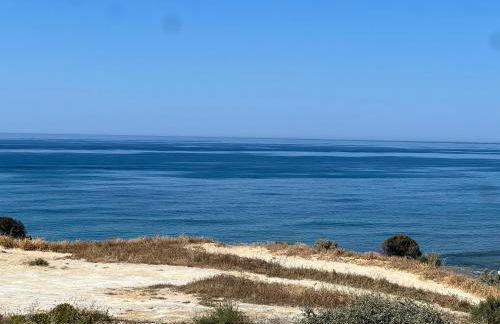 Gated Family Villa with Private Pool and Garden - Foto 33