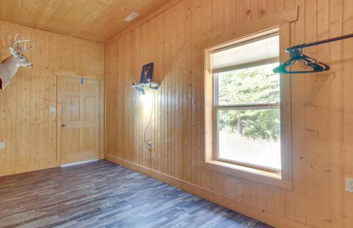 Tranquil La Prairie Retreat with Patio and Fireplace! - Foto 19