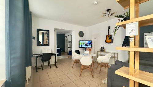 Spacious 70sqm Apartment Sleeps 6 Free Parking - Foto 2
