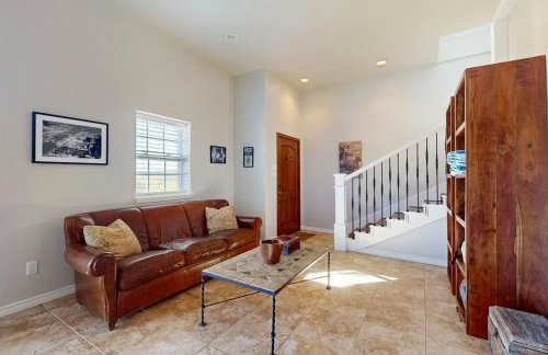 4-Bedroom Spacious Home with Guest House & Pool, Located on 9 Acres of Land - Foto 10