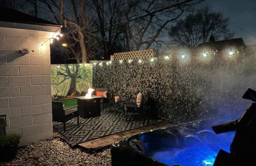 Beautiful Modern home with all year use HOT TUB, Pool table, Game room, & Propane fire pit!! - Foto 20