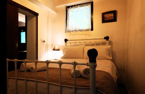 Angela's River Paradise Cottages - Photo 2