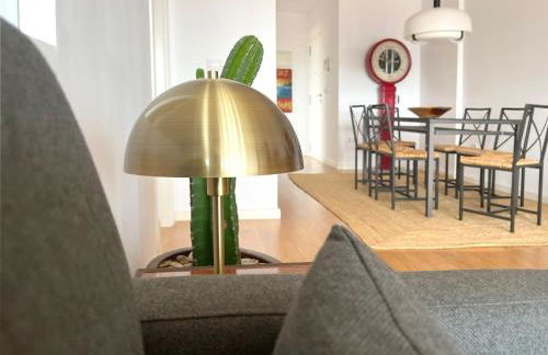 Stylish well-connected beachfront flat - Foto 46