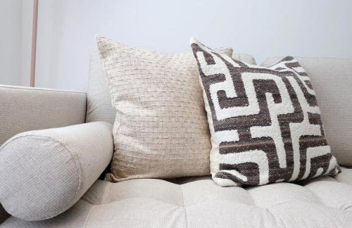 Chic 2 Bed Flat near Central Cardiff - Photo 8