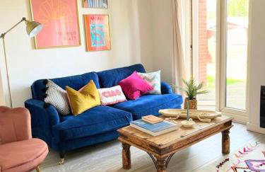 Artistic, Bright & Spacious 3 Bedroom Home - Foto 12