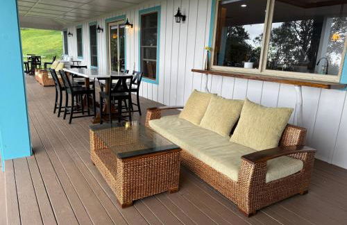 Luxury Oceanview Estate - Photo 37