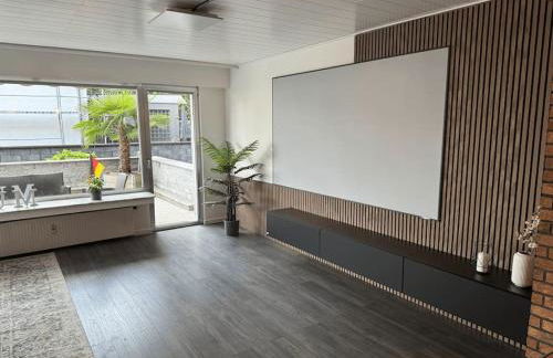 Geräumiges Apartment mit XXL Leinwand I Parkplatz I WiFi - Foto 8