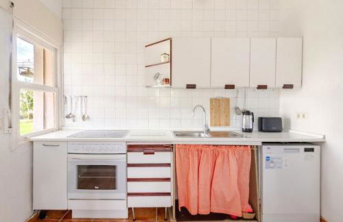 Casa con Jardín Enorme y Vistas Espectaculares Cerca de Pechon - Foto 27