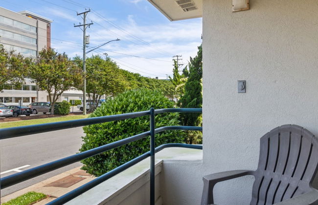 Shore to Please Condo With Pool Views of Beach - Foto 42