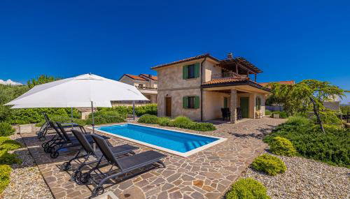 Rustic Villa Bellamare - Photo 5, Garden, sunbed