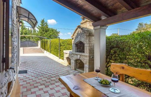 Two-Bedroom Holiday Home With A Fireplace In Barban - Foto 3