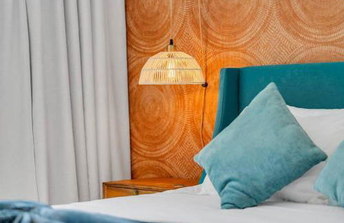 1 Block to Beach, Park 3 cars, Game Room and Balcony - Foto 23