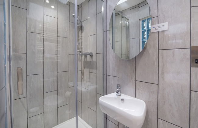 Reubens Court and City Apartments - Photo 21