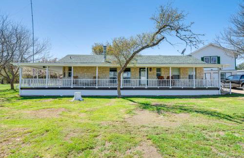 Expansive Bertram Retreat w/ Pool, on 28 Acres! - Photo 4