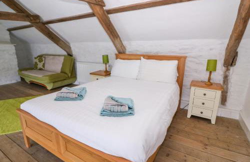 Llwyncadfor Farm - Photo 22