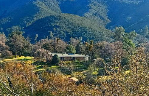 Secluded Oasis with View, and hot tub on 50 acres - Foto 1