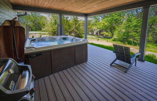 Galena Spring Escape - Hot Tub & Cozy Nights - Foto 34