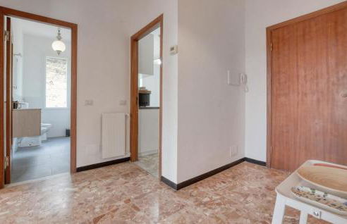 2 Bedroom Beautiful Apartment In Moneglia - Foto 11