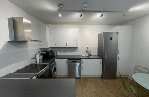 2 Bed-sleeps4-parking-balcony-nearcitycentre - Foto 9
