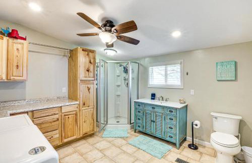 Lake Moultrie Access Moncks Corner Home with Dock - Foto 17