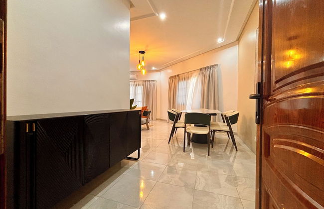 Lighthouse Signature Suites - Photo 65