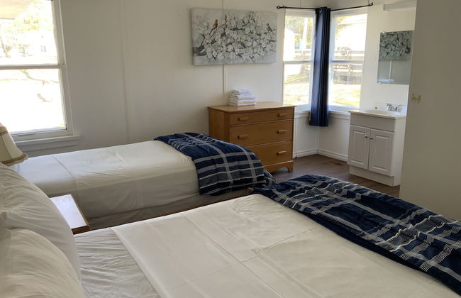 Tally-Ho Inn - Foto 59